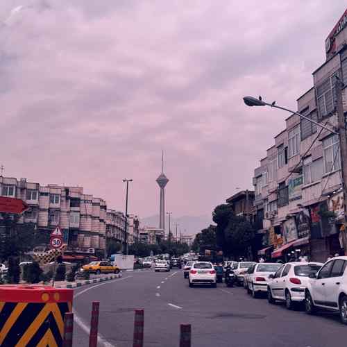 دانلود آهنگ دو سه تا رفیق خوب دارم که عوض کنن حال منو